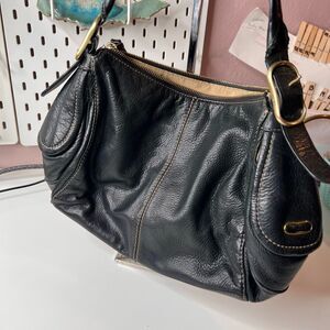 Tumi leather shoulder hand bag no flaws